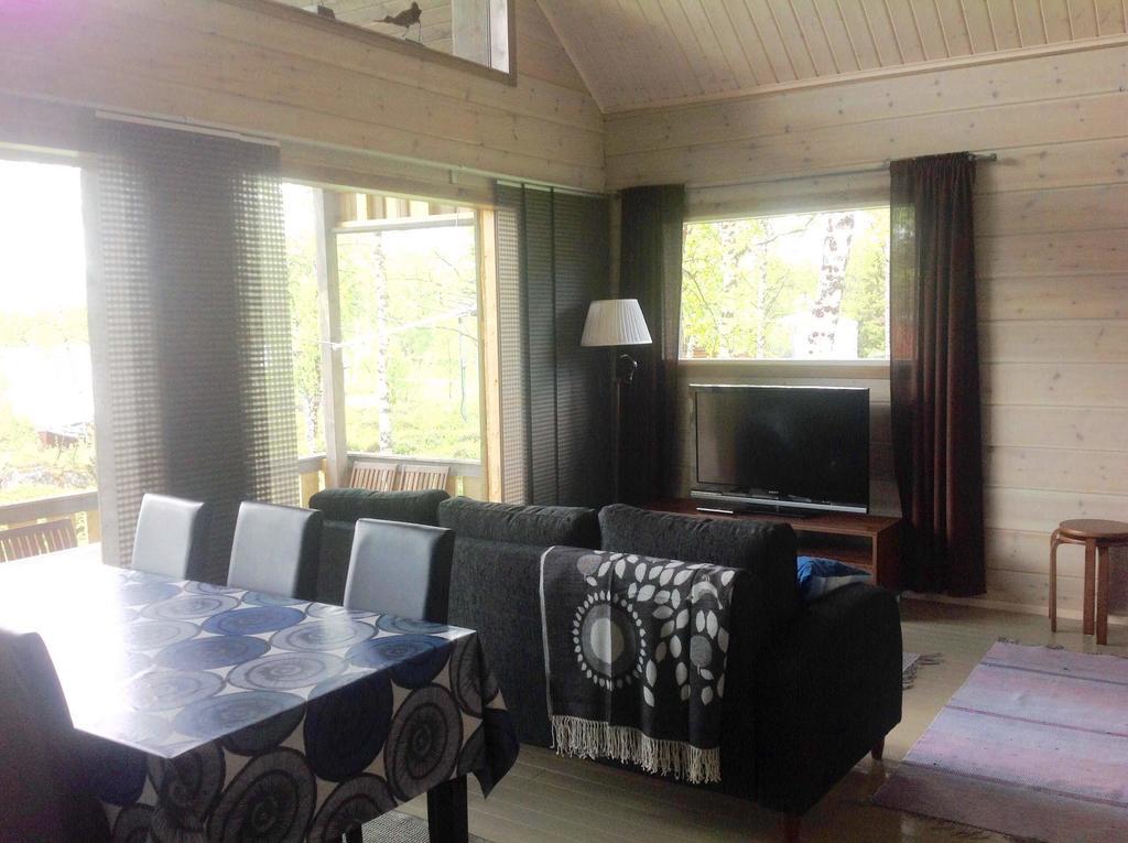 Inarin Kalakenttae Chambre photo
